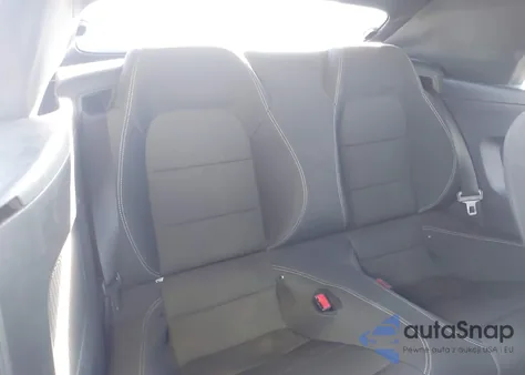 2015 Ford Mustang V6 из США, поврежденный, VIN 1FATP8EM9F5386826